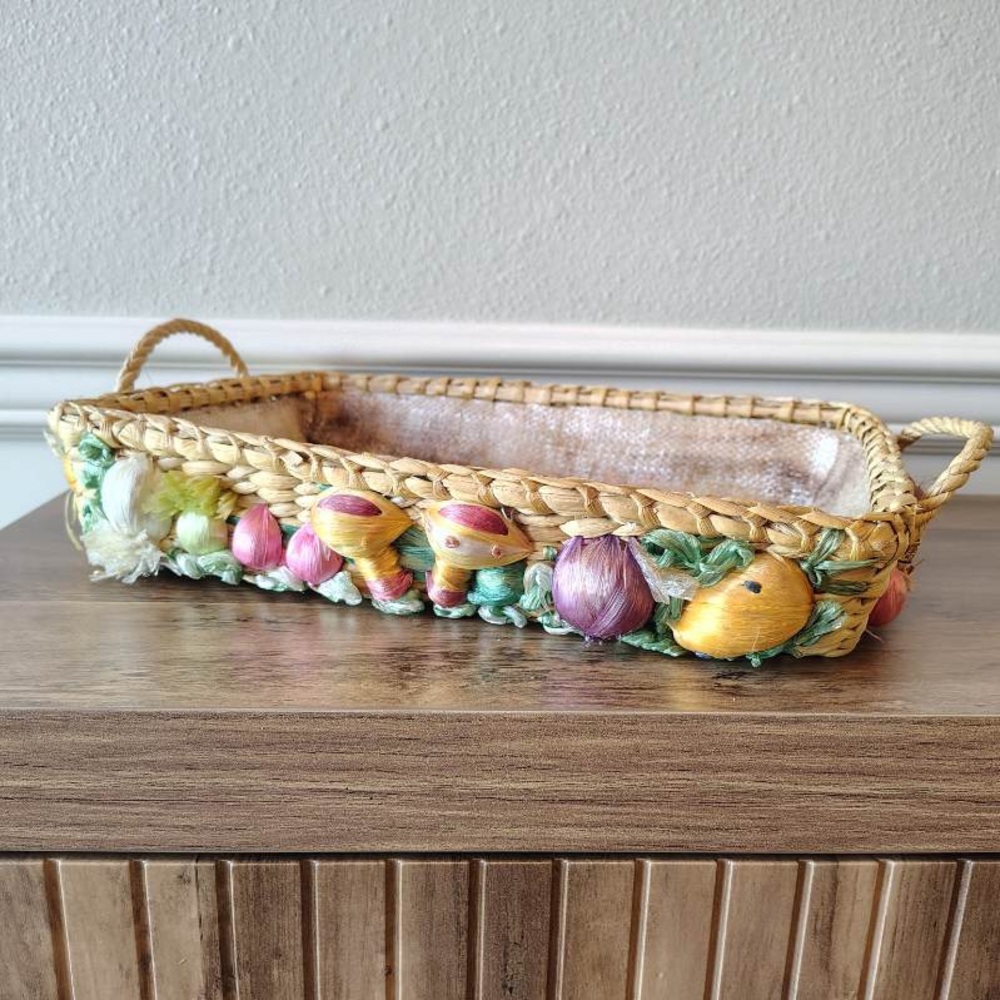 Vtg Woven Raffia Straw Casserole Basket Faux Fruit Vegetables Mushrooms